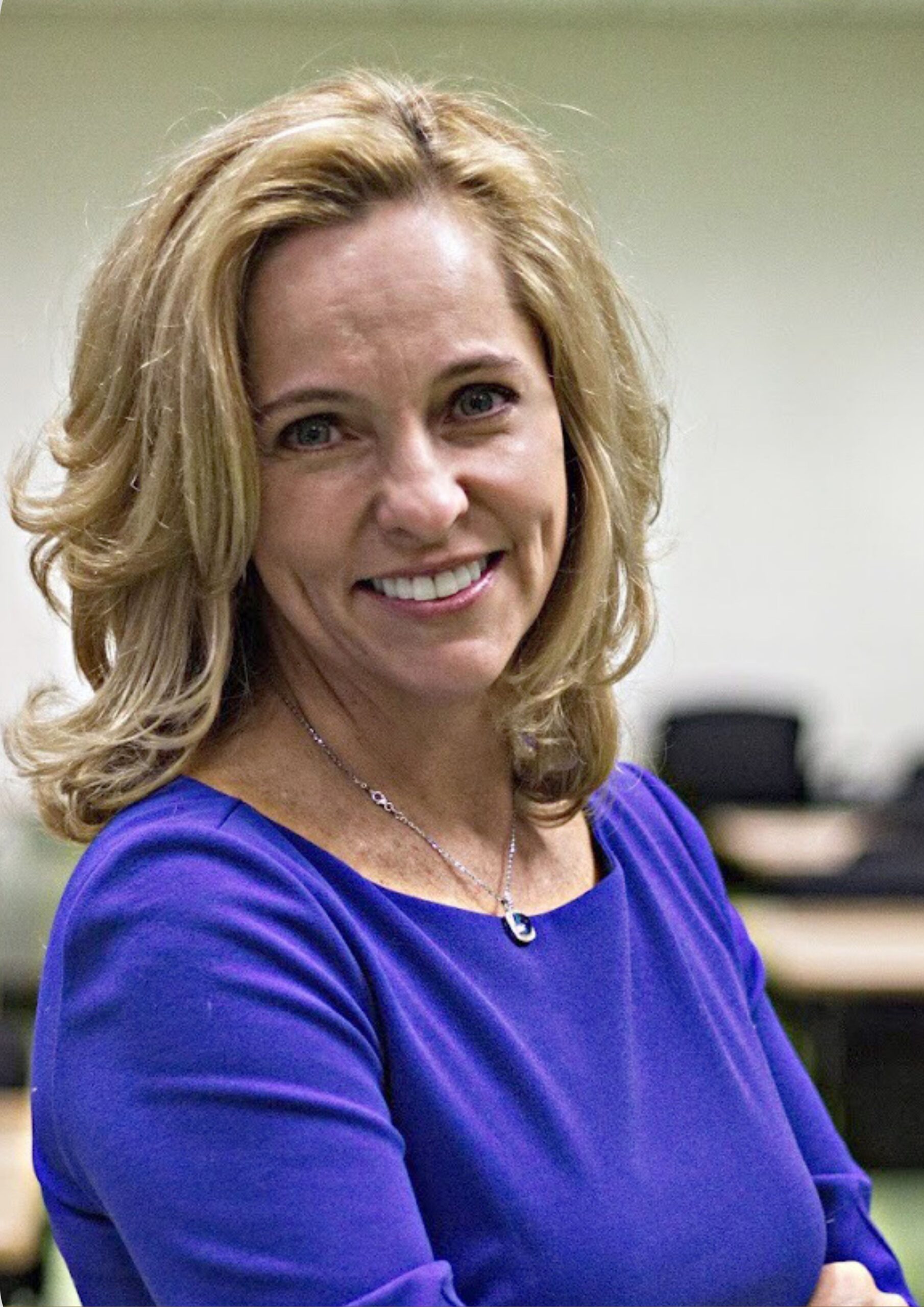Ms Kelli Wells