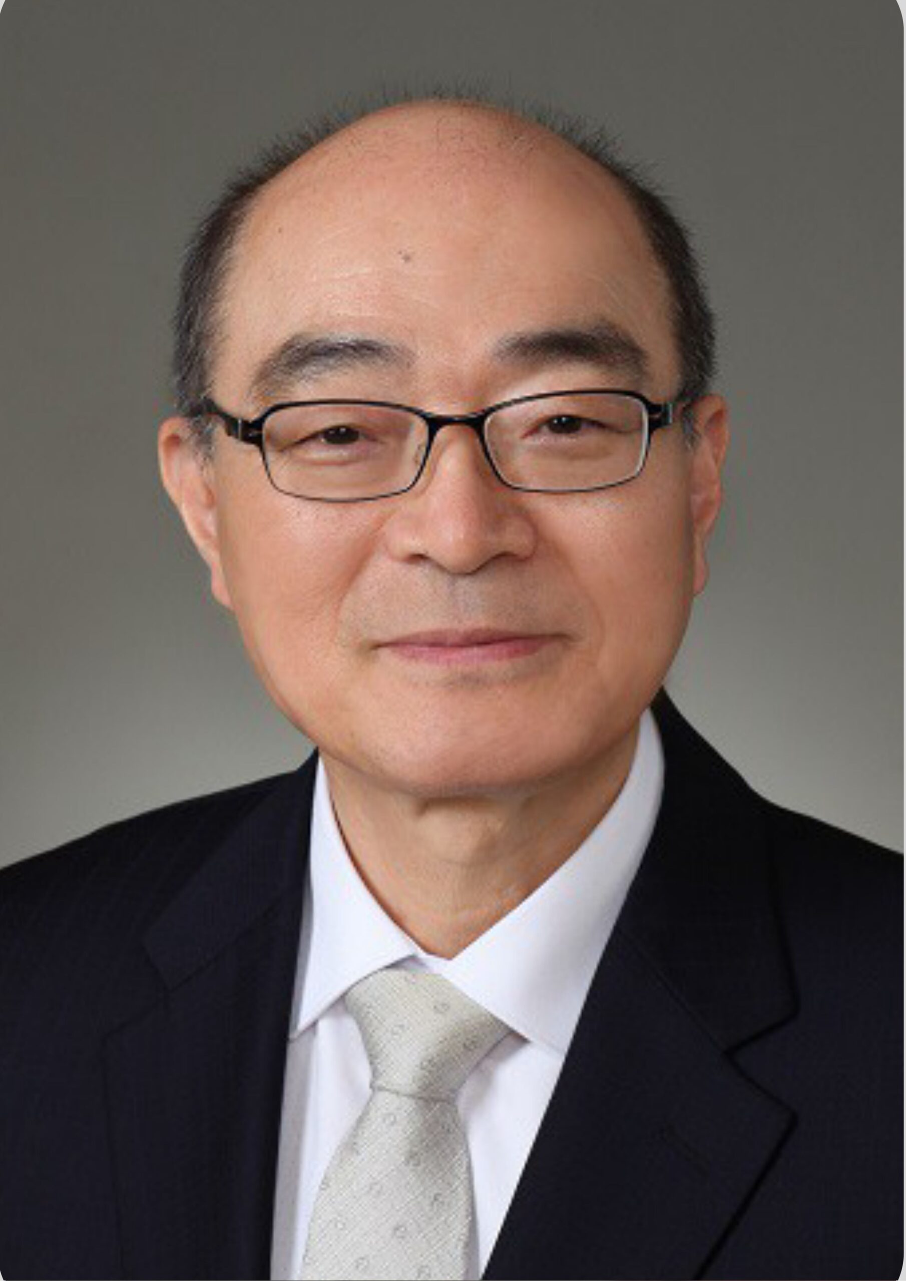 Dr. Hee-chan Lew